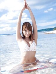 Super-Cute Japanese Teenager Kirara Asuka
