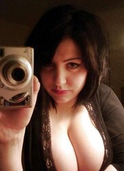 Big-Boobed Amateurs Mingle