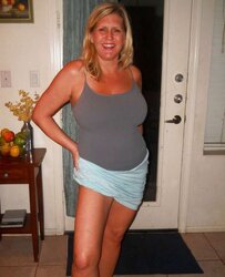 Big-Boobed Amateurs Mingle