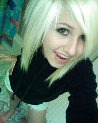 Teal - ultra-cute youthful emo gyrl