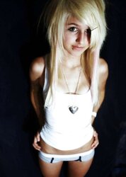 Teal - ultra-cute youthful emo gyrl
