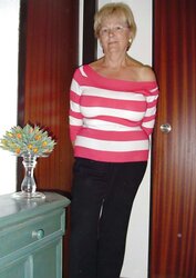 Dutch granny fledgling (65 years old)