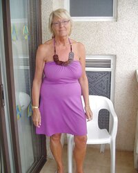 Dutch granny fledgling (65 years old)