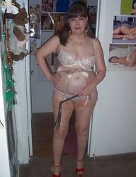 Candy Sue 60 yr old oma jackin PLUMPER granny webcam pictures