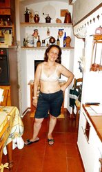 MOGLIE ITALIANA ESIBIZIONISTA