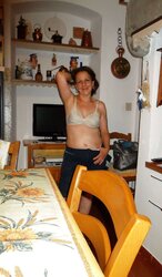MOGLIE ITALIANA ESIBIZIONISTA