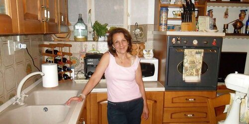 MOGLIE ITALIANA ESIBIZIONISTA