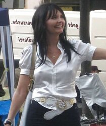 Fledgling matures pokies,downblouse and upskirt 1.