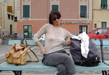Fledgling matures pokies,downblouse and upskirt 1.