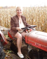 Mature Granny Upskirt