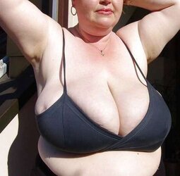 GIANT HOOTER-SLING FOR AMPLE BRA-STUFFERS - mature and mummy