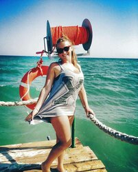 Amica tettona.. ke bombe..