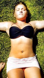 Amica tettona.. ke bombe..