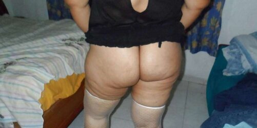 Gorda cachonda modelando
