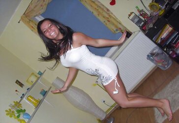 Selfshot mega-slut
