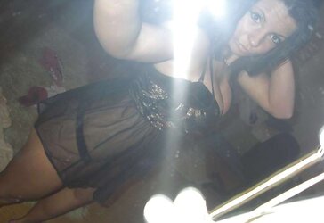 Selfshot mega-slut
