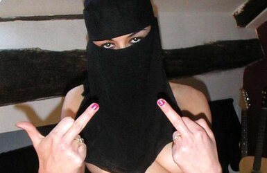 Arab Amateurs, Hijabi Beauties. Fledgling pictures.