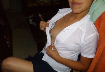 Colegiala flaquita cojelona