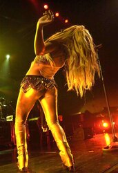 Shakira super-steamy butt