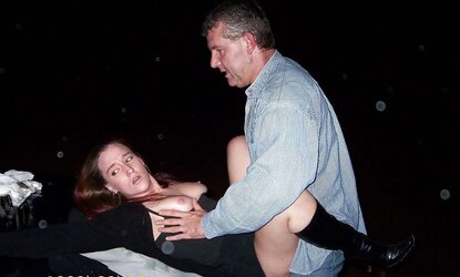 Les salopes ( dogging outdoors , cars )