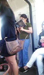Voyeur - Gams and butts