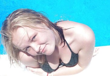 Tribute my chick Jen in pix or vid...(spunk tribute demand)