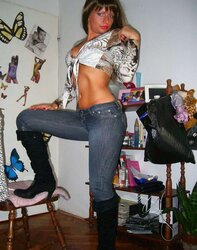 Naughty femmes in denim LI