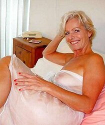 Mature Girl Justine