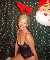 Mature Hotty - Justine