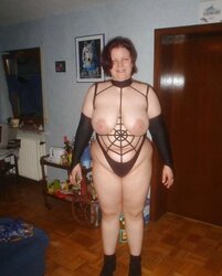 Ample mature MUMMY