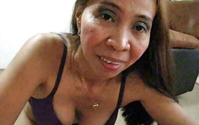 Filipina Mrs Gina Jones