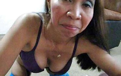 Filipina Mrs Gina Jones