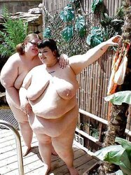 Enormous Chicks (Pals Forever)