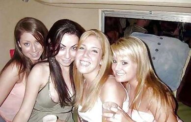 REAL voyeur, upskirt, labia