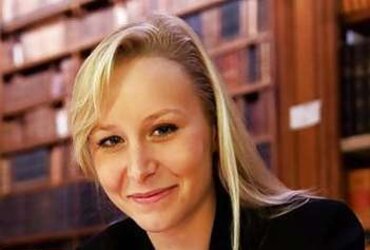 Marion Marechal-Le Pen is super-steamy!