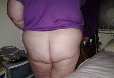 SSBBW Mandy, 37yo giant fleshy cooch