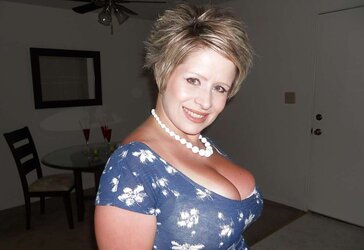 BigTit Mom Grom,SmutDates.com