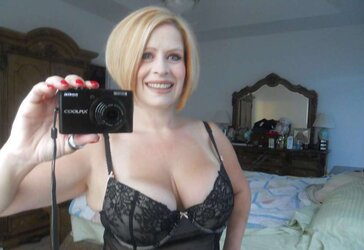 BigTit Mom Grom,SmutDates.com