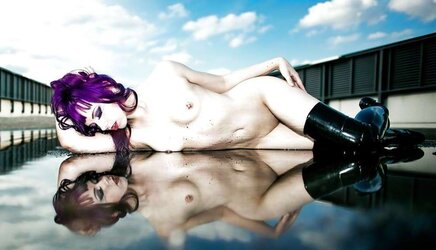 Spectacular and luxurious bare art