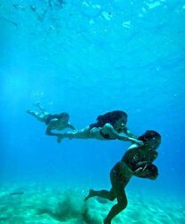 Damsels-n-Wasser