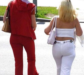 Cosce e culi per strada