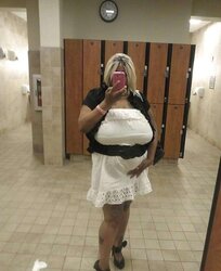 46L Golden Cream-Colored aka GoldenXXXCreamy,Jism Fantasies