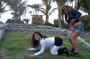 GIRL (AMIGUITAS 9)