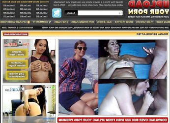 Moana, Nyomi and their loverboy in the internet