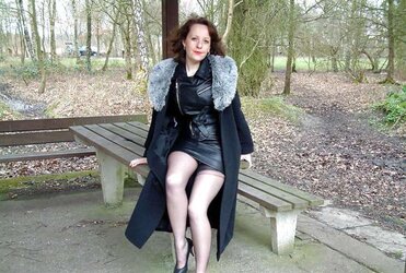 Hotlegs-woman stephanie
