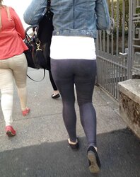 Candid teenagers leggings - culo street