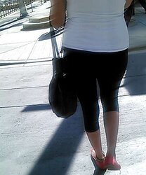 Voyeur Candid - More transit cuties