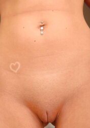 Red-Hot ash-blonde displaying off her hot assets