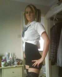 Gorgeous gorgeous femmes in pantyhose