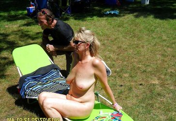Nude fledgling damsels, Nudes a poppin
